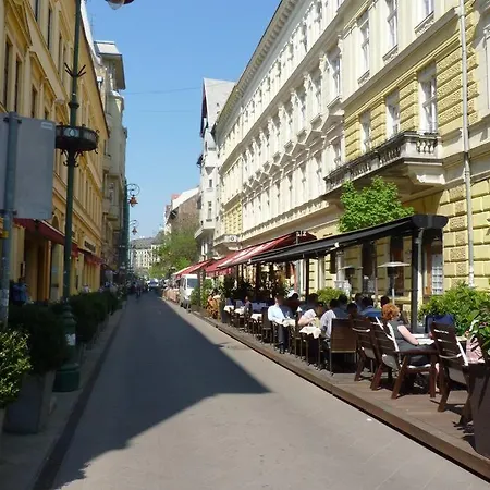 Swarz'S Downtown Apartment Budapest Exterior photo